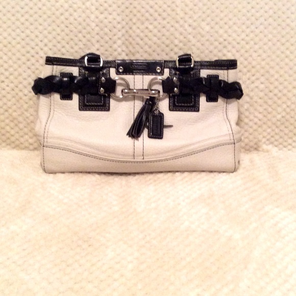 Coach - Medium Size Purse - Picture 1 of 4